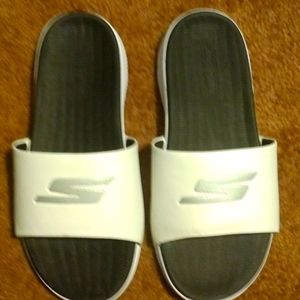 Sketchers Slides Men's Size 10